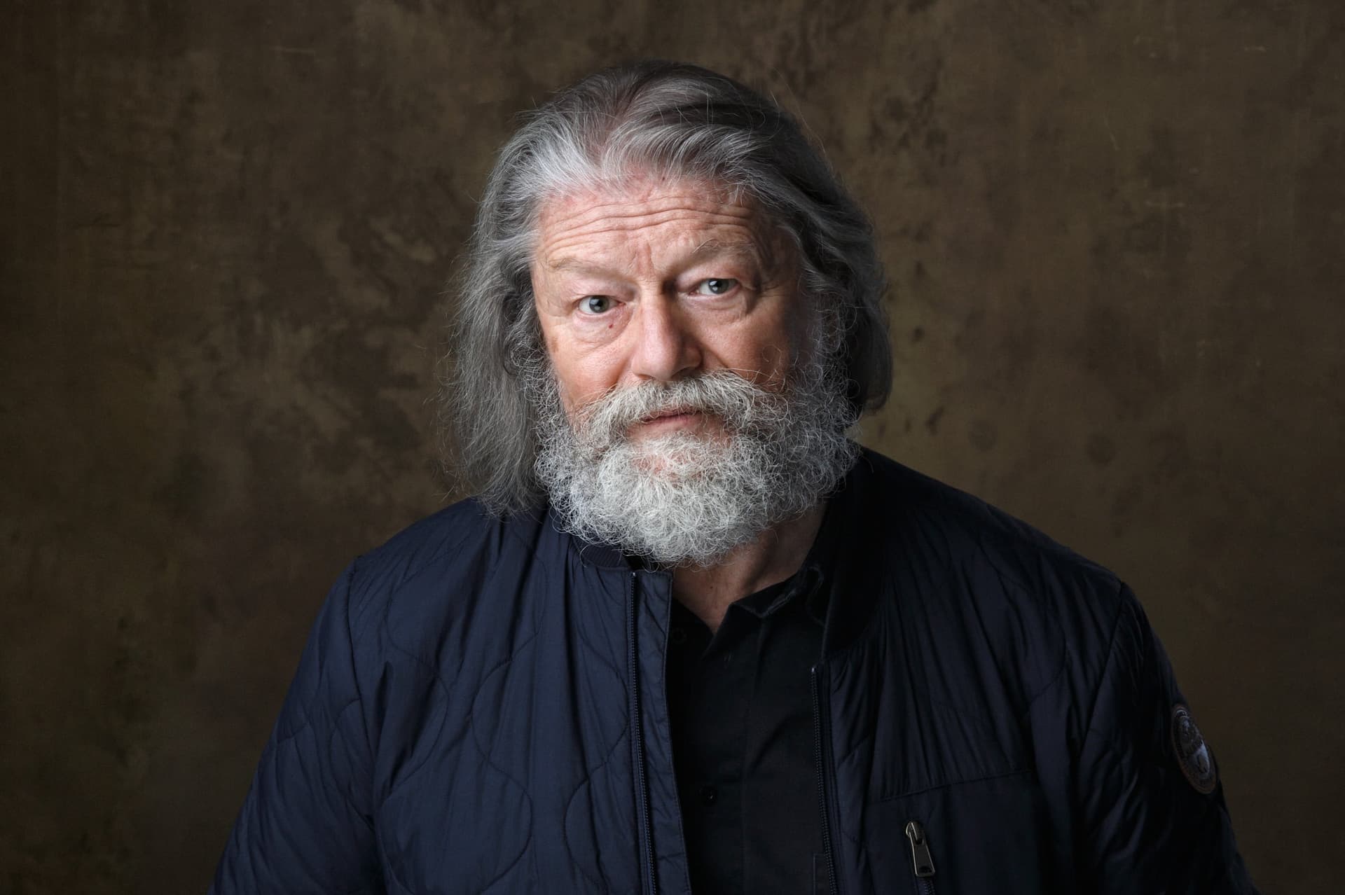 hegedus-d-geza_vig_2021_tarsulati-portrek_emmer-laszlo_WEB_01